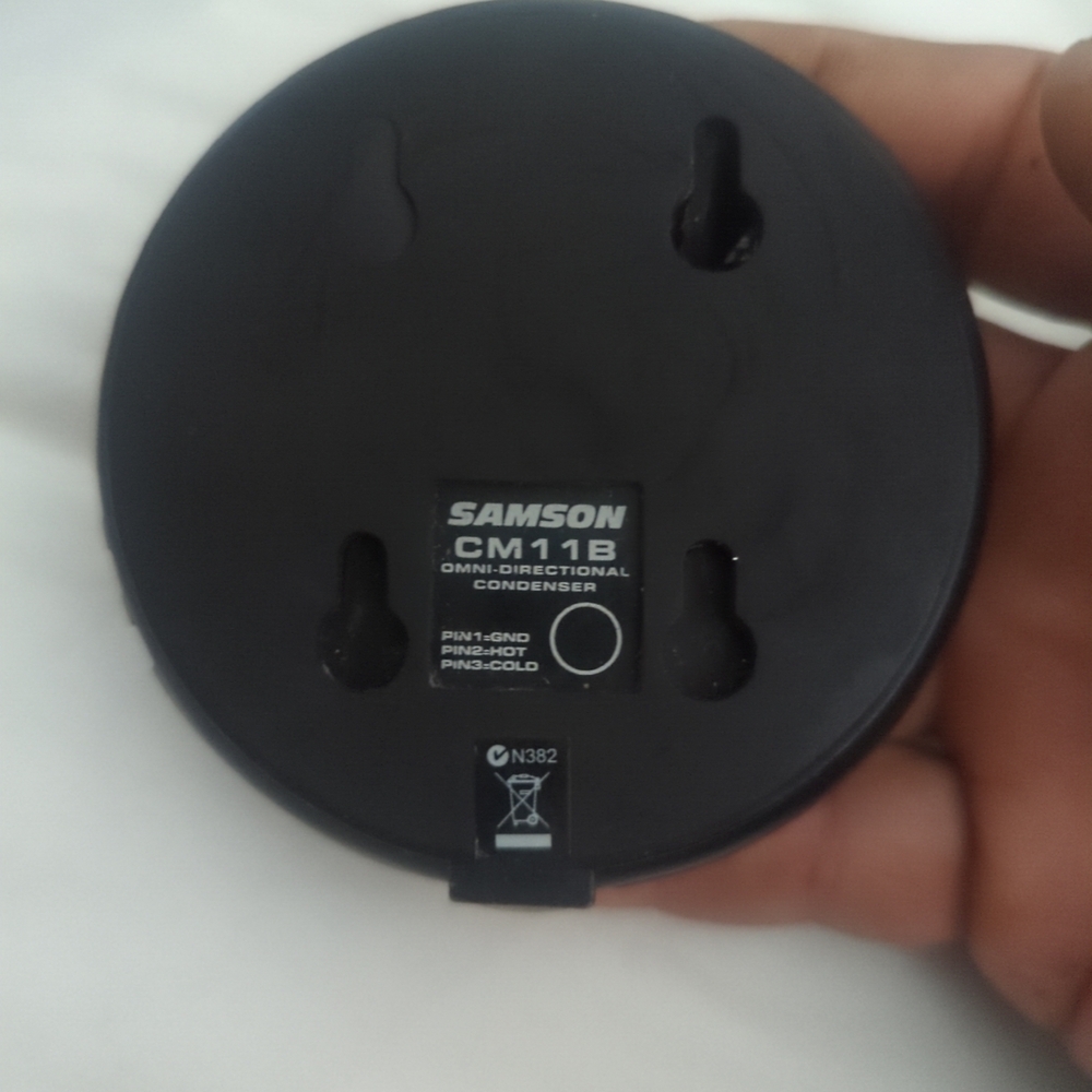 Microphone - Picture 4 of 4